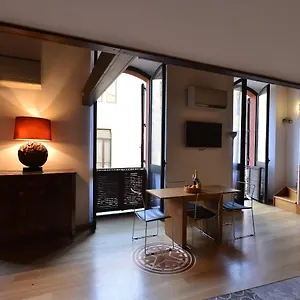Izzhome Full Center Grand Apartament